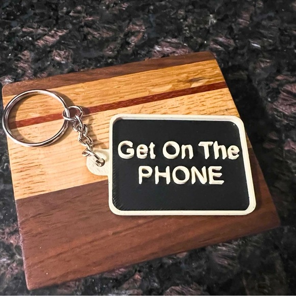3-D Printed Real Estate Agent ‘Get On The Phone’ Keychain NEW - Picture 1 of 1